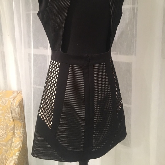 Modern open back black mini dress by Cameo - Picture 5 of 7